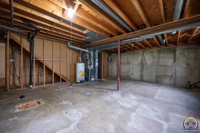 $210,000 | 2504 Southwest Kingsrow Road, Topeka, KS 66614