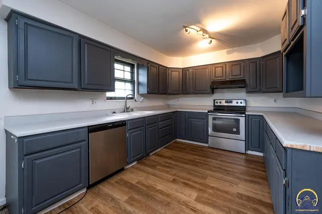 $210,000 | 2504 Southwest Kingsrow Road, Topeka, KS 66614