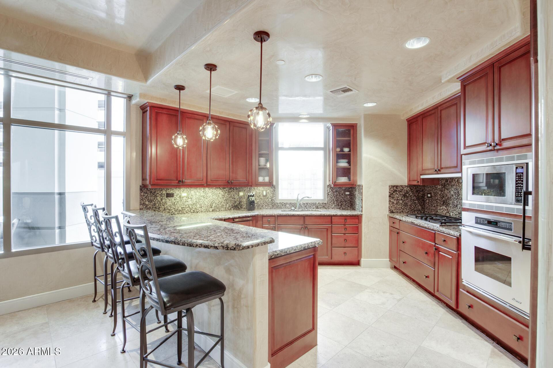 2211 East Camelback Road, Unit 106 Phoenix, AZ 85016 - Photo 7 of 41 Photo #8