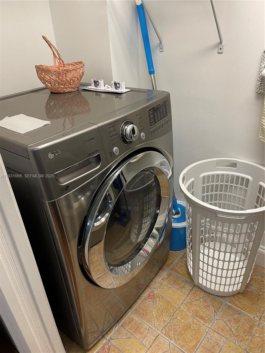 6917 Collins Avenue, Unit 1008 Miami Beach, FL 33141 - Photo 11 of 64