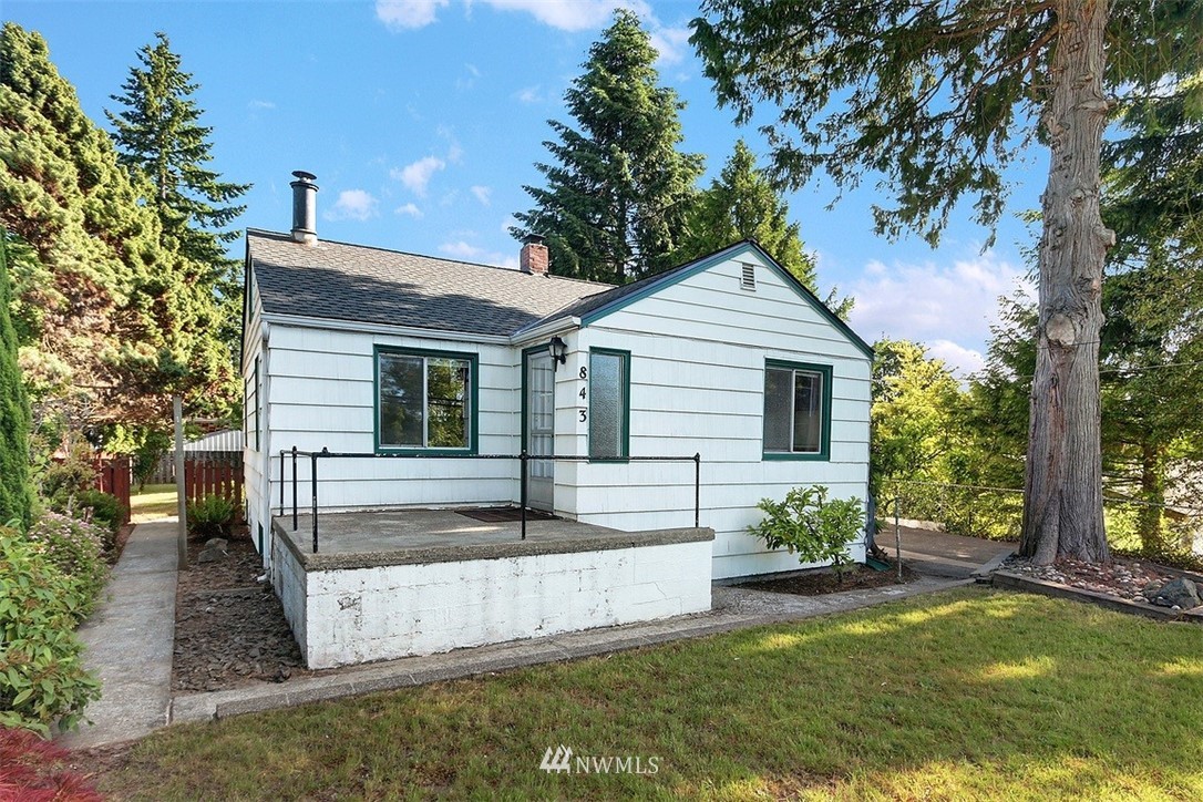 843 Southwest 116th Street Seattle, WA 98146 - Photo 1 of 21 Gallery Image 1