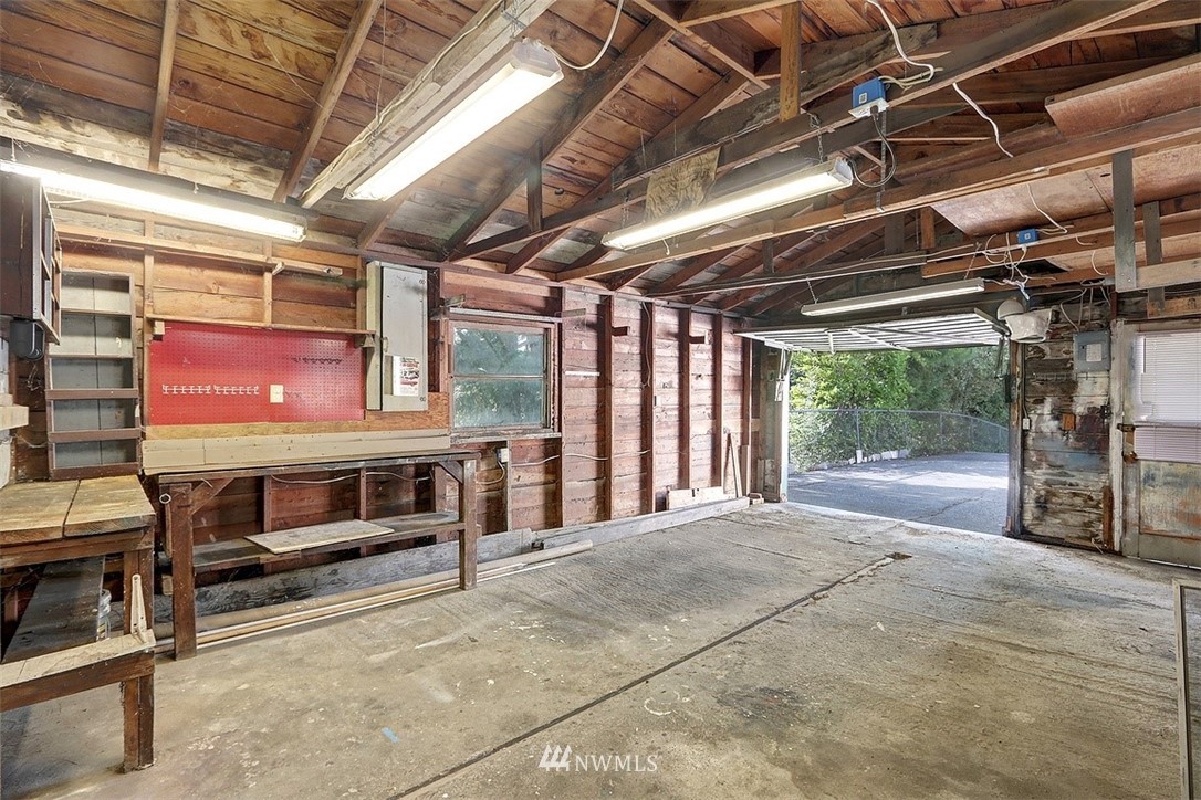 843 Southwest 116th Street Seattle, WA 98146 - Photo 18 of 21 Gallery Image 18