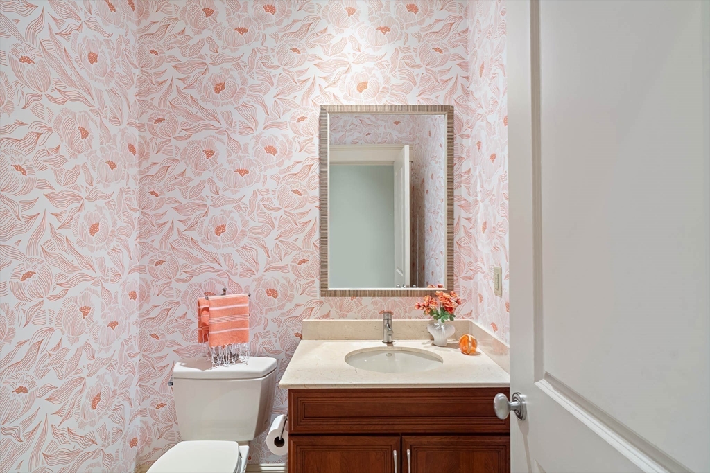 8 Dane Road Lexington, MA 02421 - Photo 12 of 42 Gallery Image 12