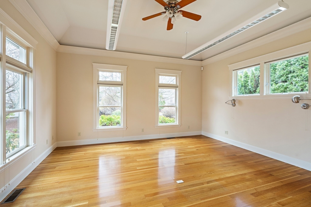 8 Dane Road Lexington, MA 02421 - Photo 14 of 42 Gallery Image 14