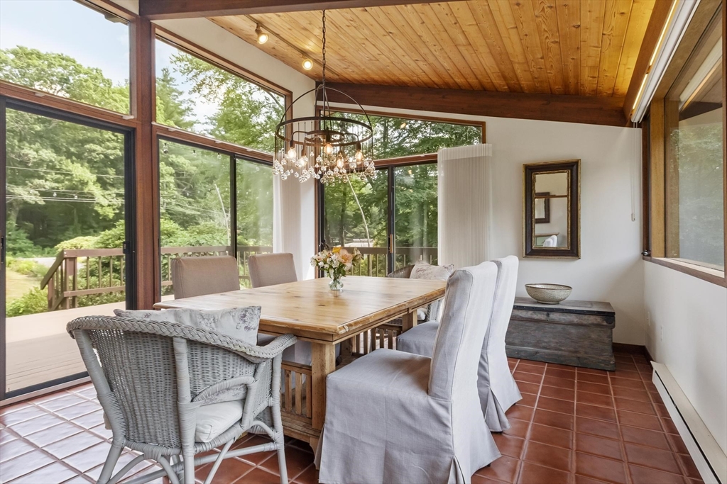 64 Woodside Road Harvard, MA 01451 - Photo 4 of 31