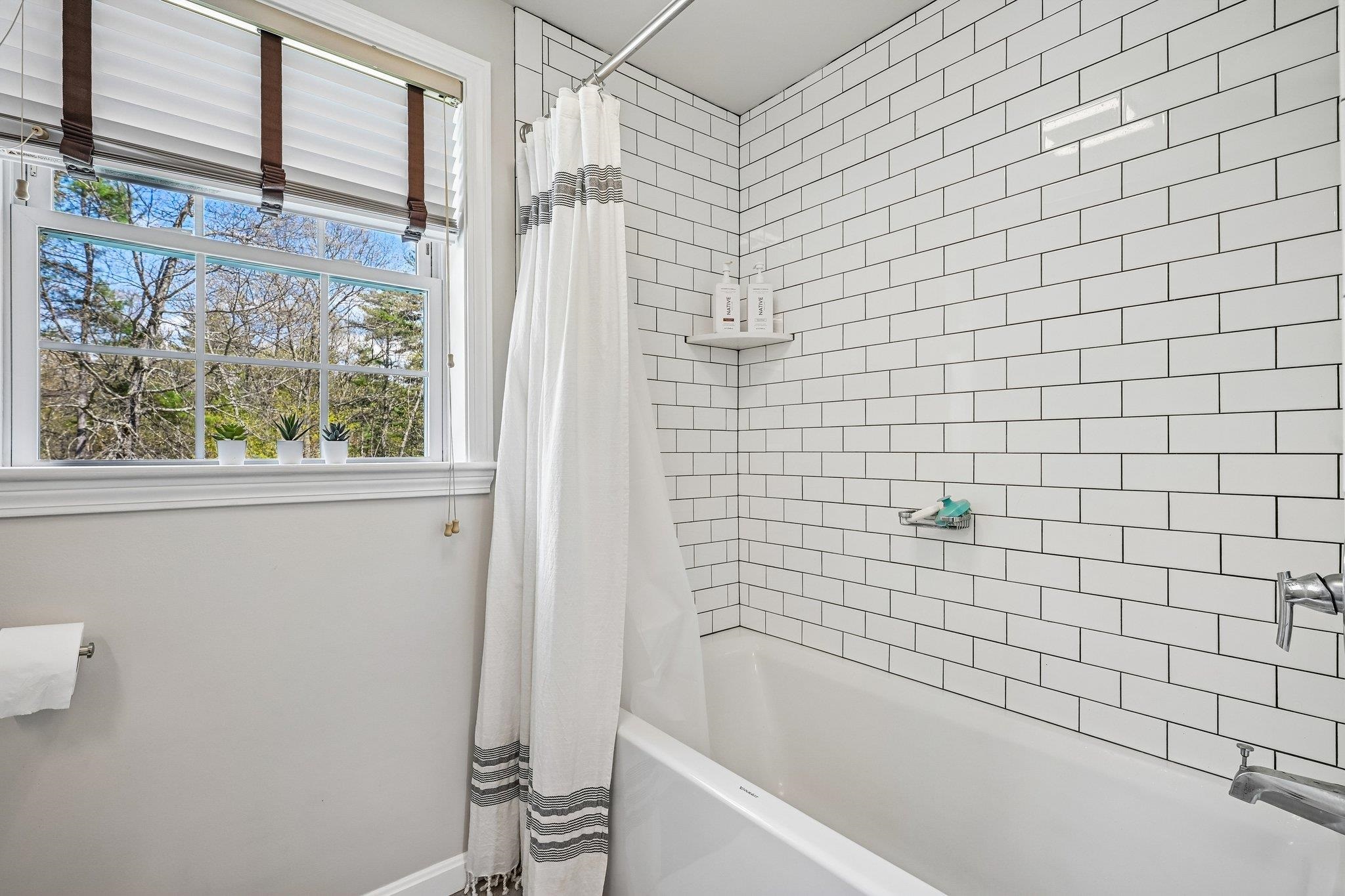 11 Longmeadow Road Windham, NH 03087 - Photo 36 of 60