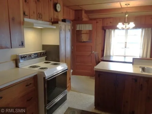 $750,000 | 2070 Dueholm Drive, Milltown, WI 54858