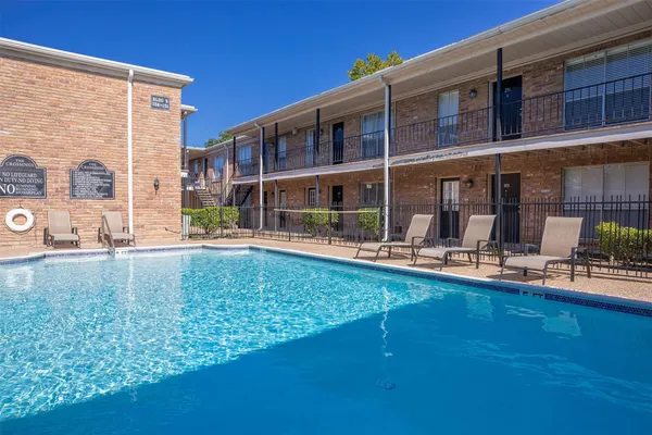 $1,225 | 5900 North Braeswood Boulevard, Unit 207, Houston, TX 77074