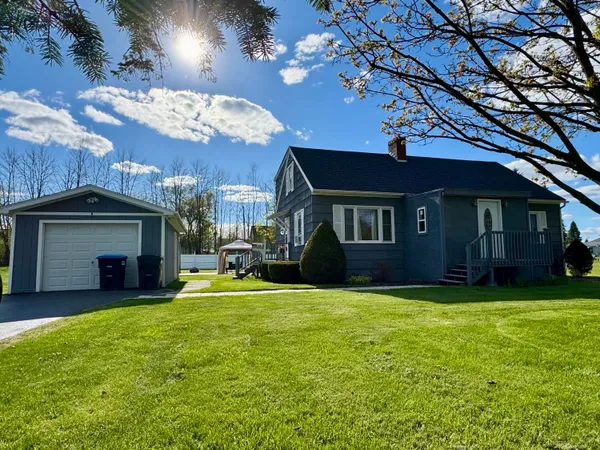 $274,900 | 8 Phillips Avenue, Rouses Point, NY 12979