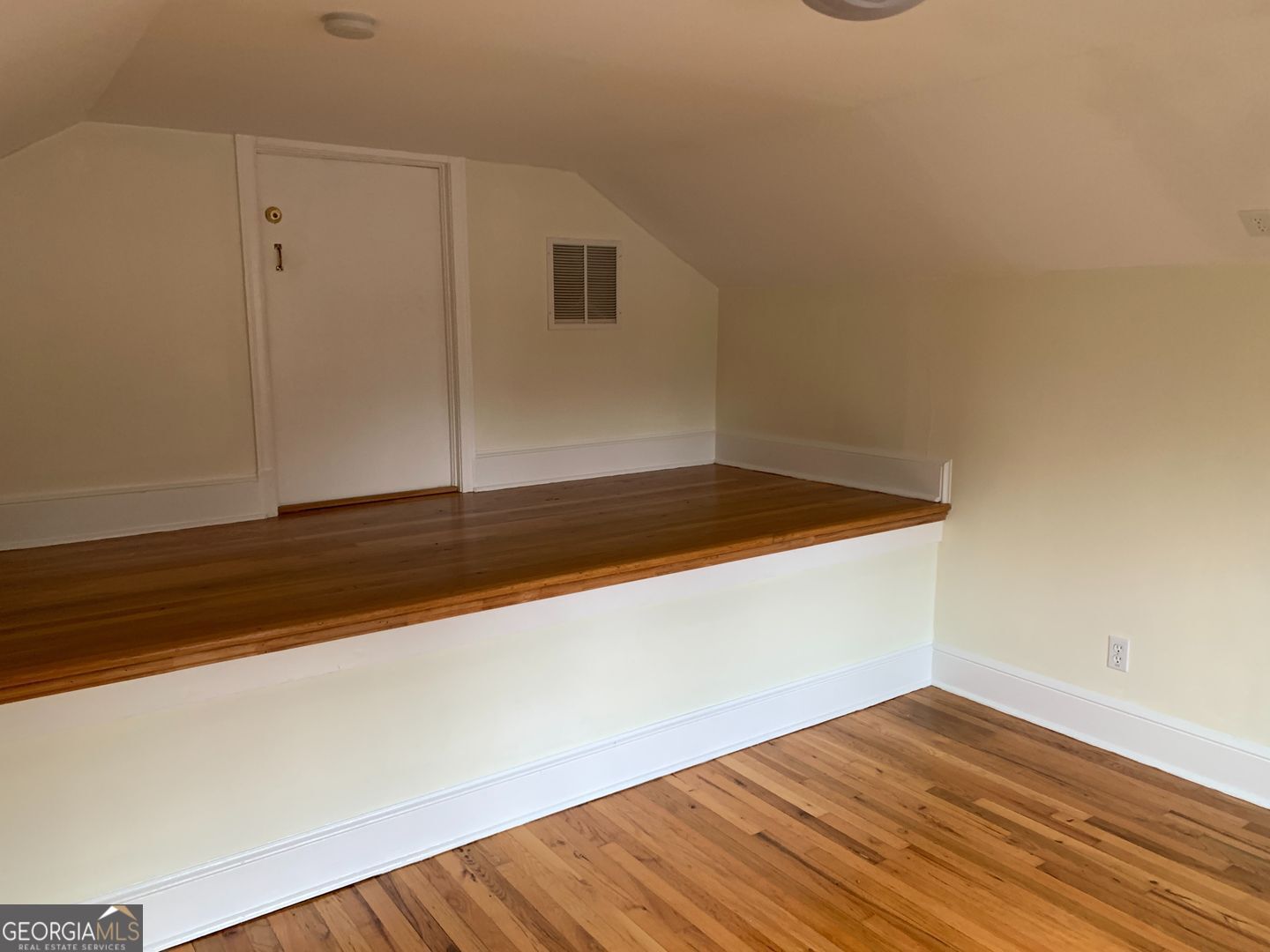 155 Windsor Court Athens, GA 30606 - Photo 11 of 14 a view of wooden floor