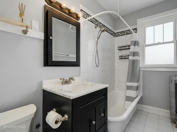 $350,000 | 1104 West Montana Street, Unit 3, Chicago, IL 60614
