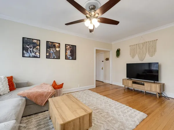 $350,000 | 1104 West Montana Street, Unit 3, Chicago, IL 60614