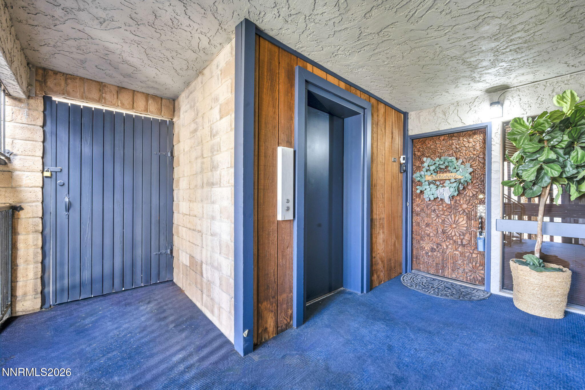 508 Island Avenue Reno, NV 89501 - Photo 6 of 30 Front Door : Elevator