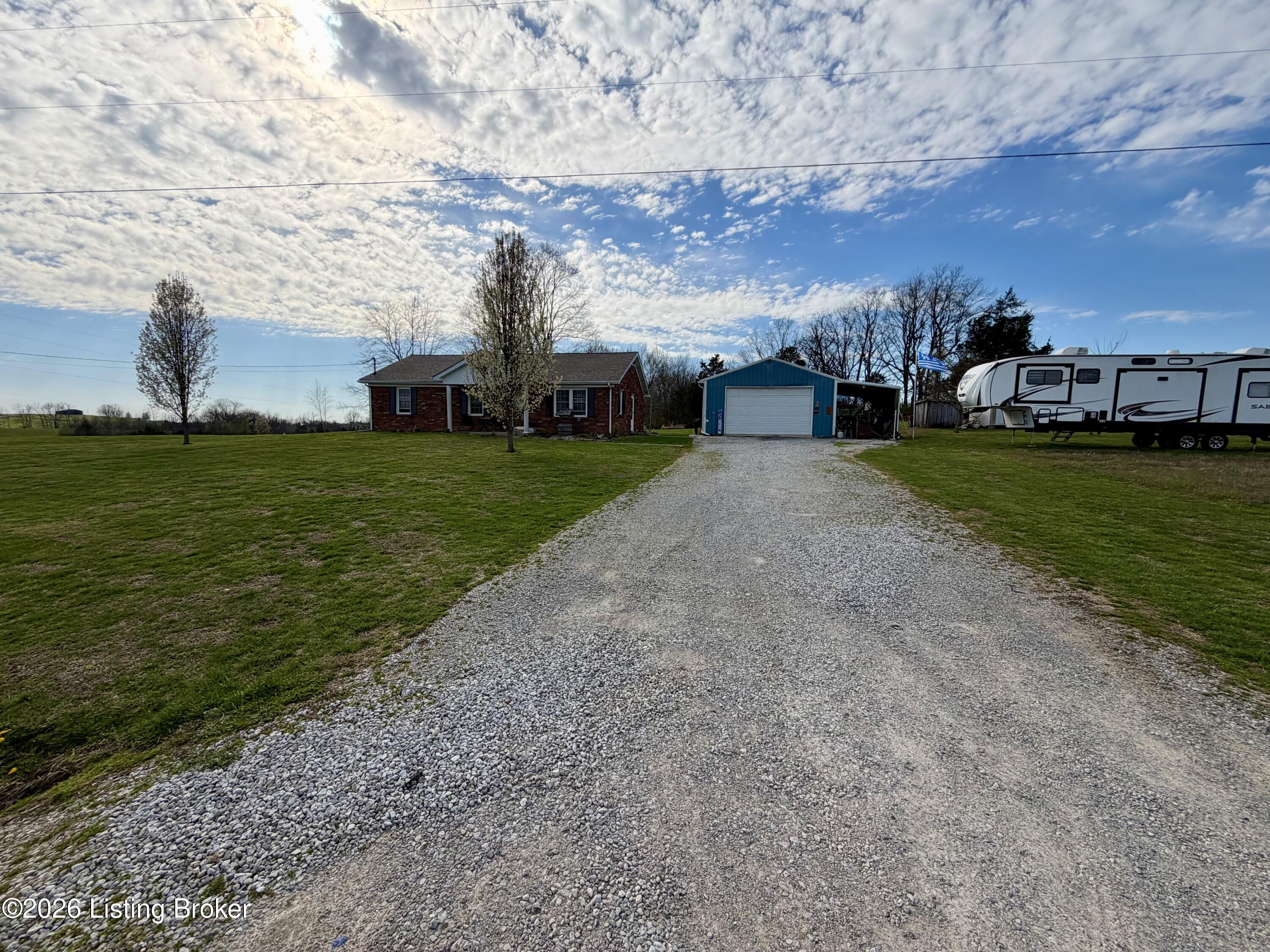 895 McLain Road Springfield, KY 40069 - Photo 4 of 46 IMG_9366