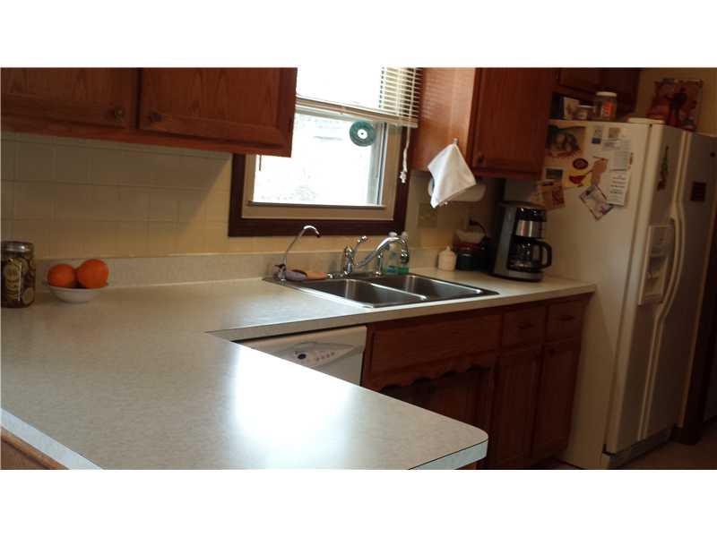601 Valley Way Road Greenwood, IN 46142 - Photo 7 of 13 Gallery Image 7