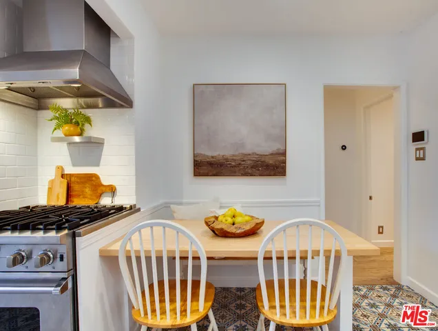 $2,350,000 | 739 Superba Avenue, Venice, CA 90291