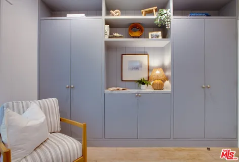 $2,350,000 | 739 Superba Avenue, Venice, CA 90291