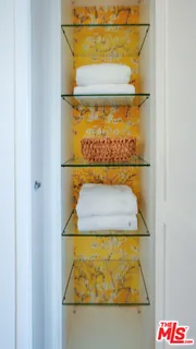 $2,350,000 | 739 Superba Avenue, Venice, CA 90291