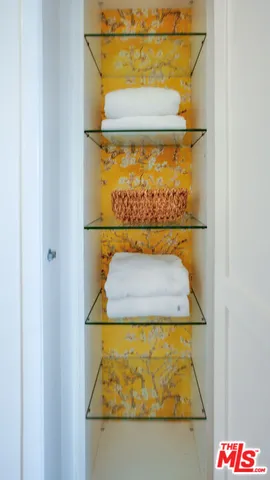 $2,350,000 | 739 Superba Avenue, Venice, CA 90291