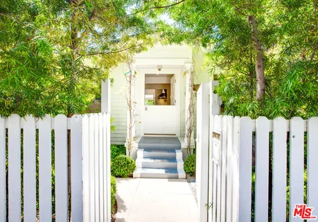 $2,350,000 | 739 Superba Avenue, Venice, CA 90291