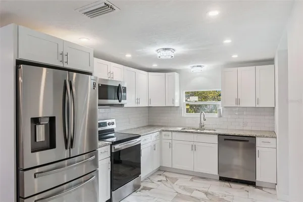 $353,900 | 126 Kensington Road, DeLand, FL 32724