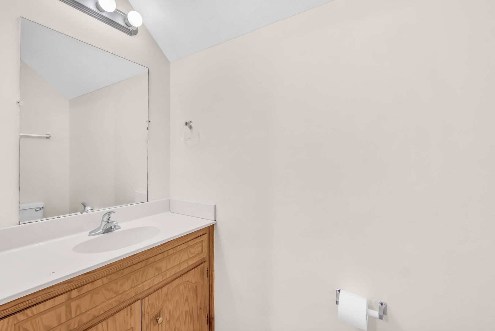784 Cherrybark Lane, Unit 2 Clarksville, TN 37040 - Photo 11 of 17