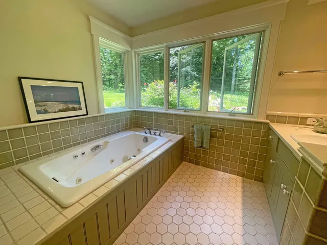 $1,595,000 | 19 Fuller Farm Road, Warren, VT 05674