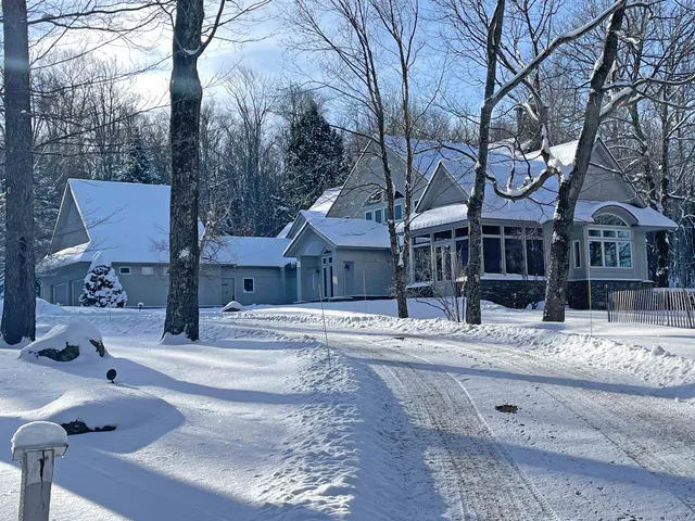 $1,595,000 | 19 Fuller Farm Road, Warren, VT 05674