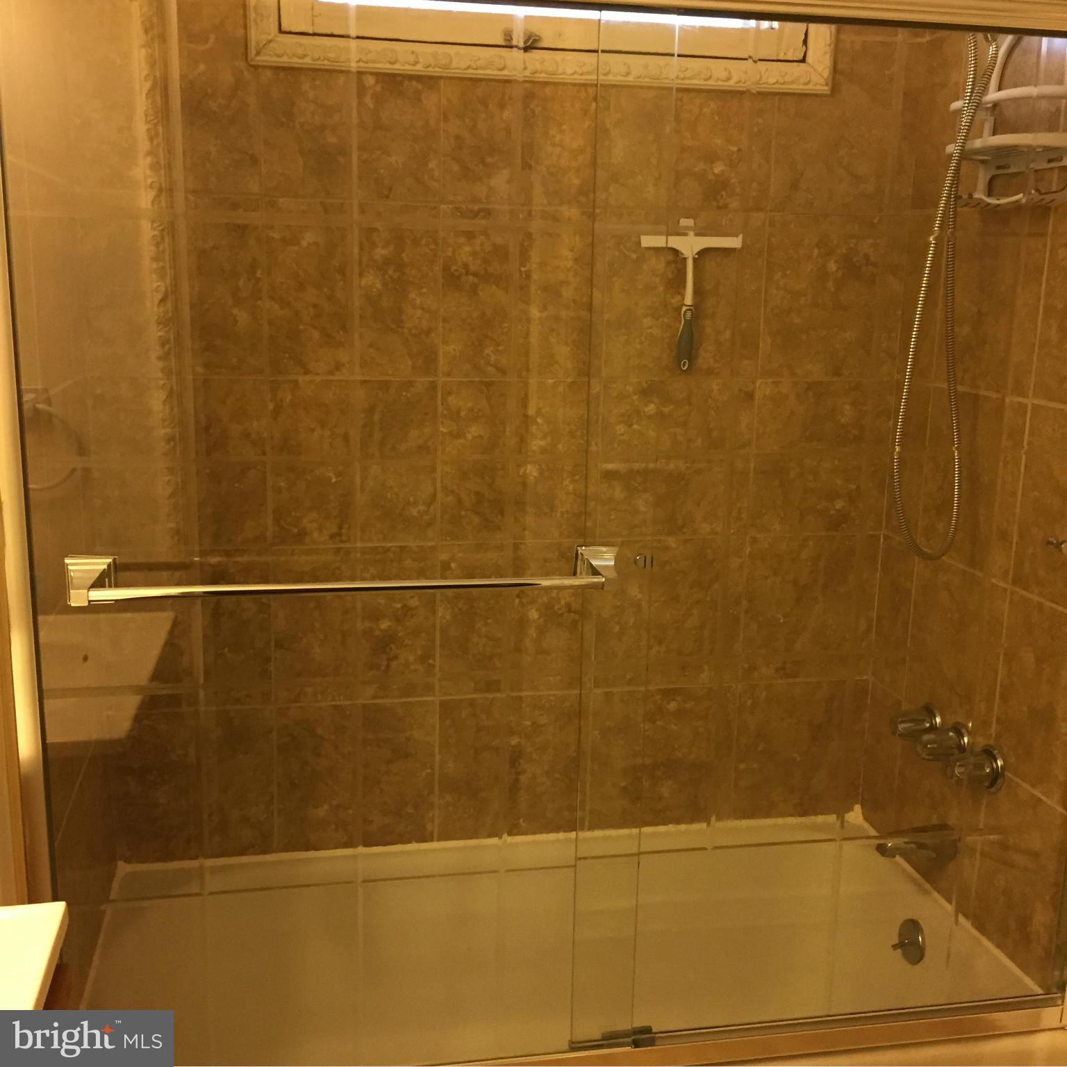 Bath (Master)