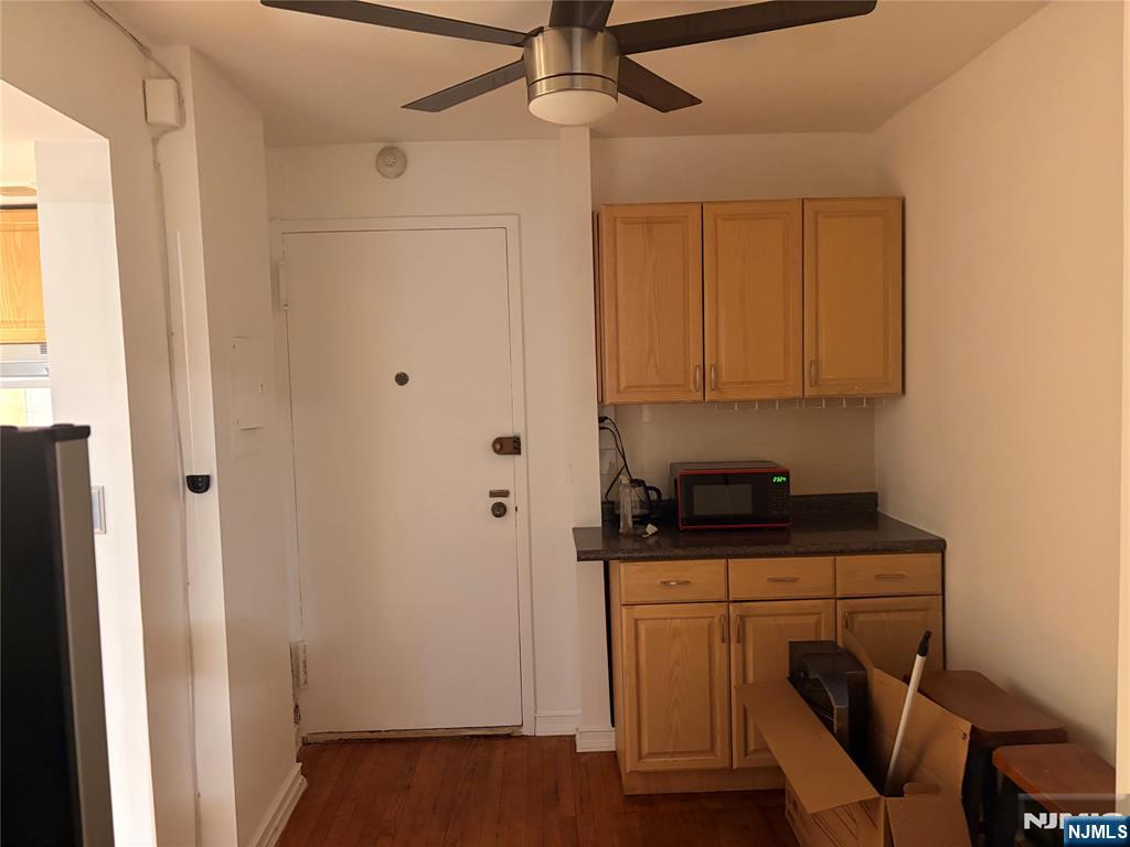 3021 Edwin Avenue Fort Lee, NJ 07024 - Photo 19 of 21