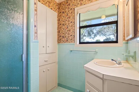 $270,000 | 300 Claymore Drive, Lafayette, LA 70503