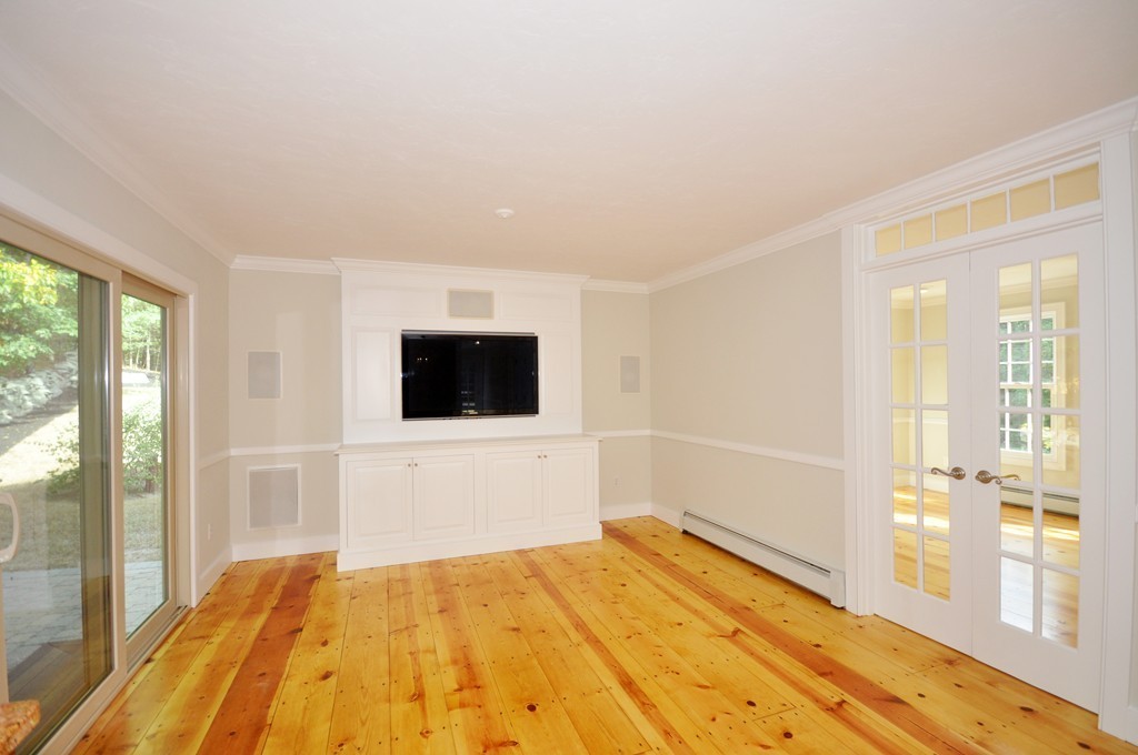 219 Randall Road Berlin, MA 01503 - Photo 16 of 30
