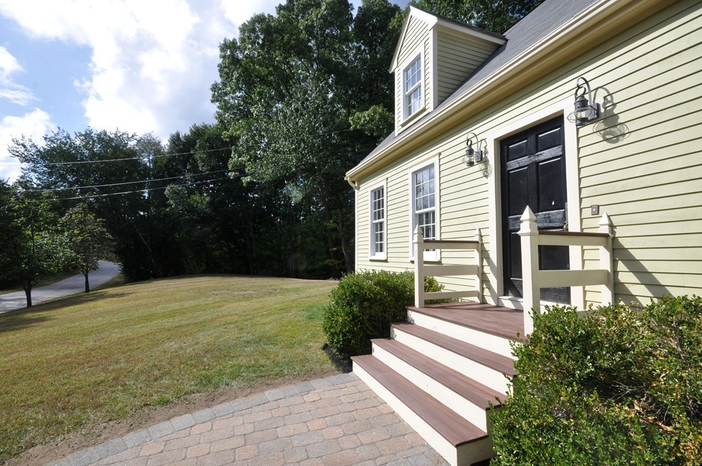 219 Randall Road Berlin, MA 01503 - Photo 3 of 30