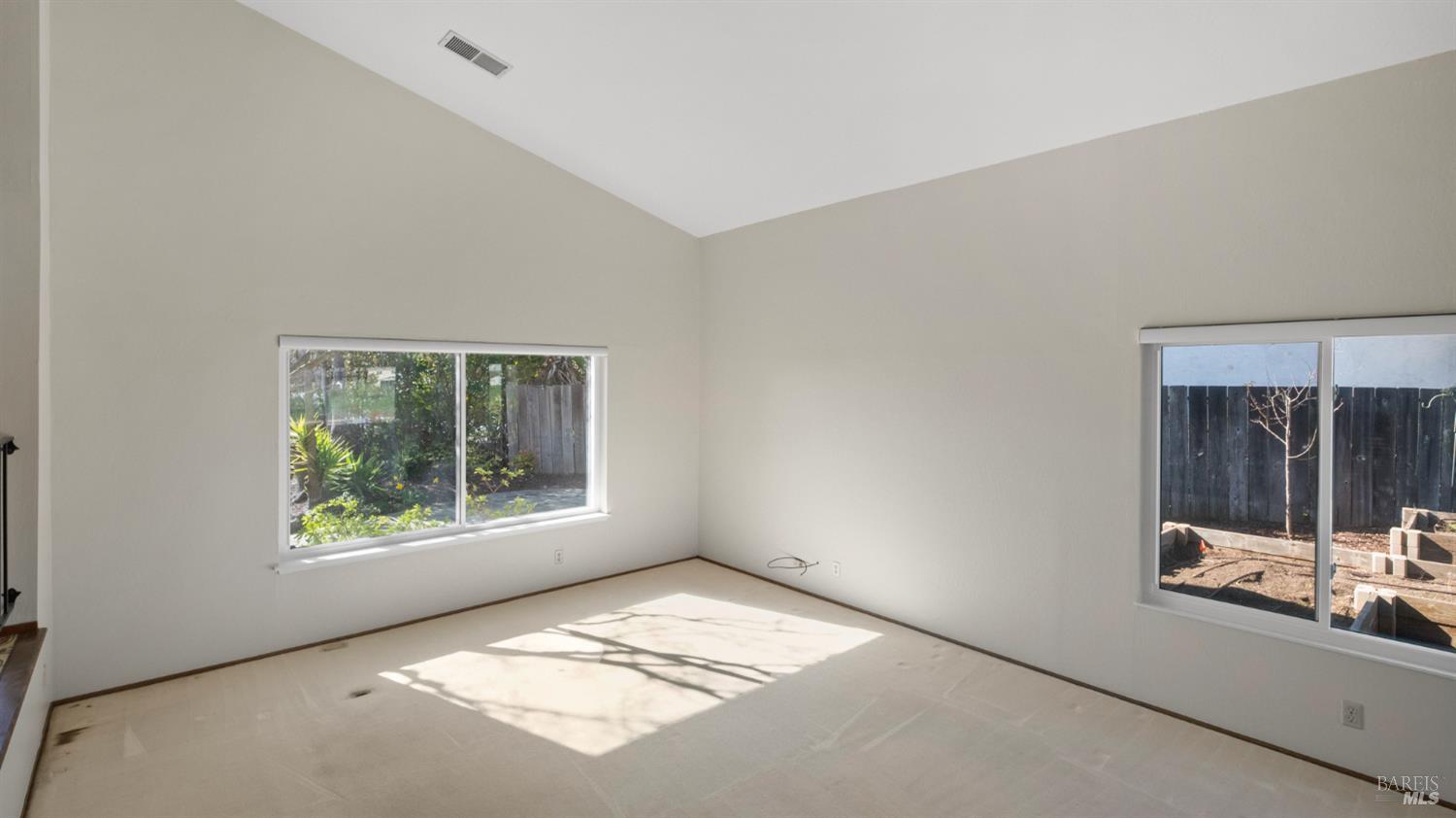 309 Drake Court Benicia, CA 94510 - Photo 11 of 56