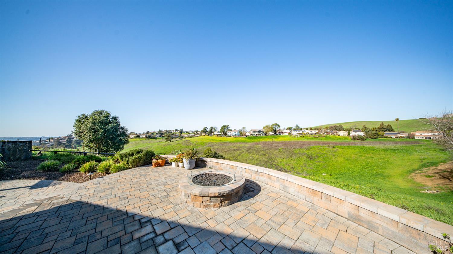 309 Drake Court Benicia, CA 94510 - Photo 5 of 56