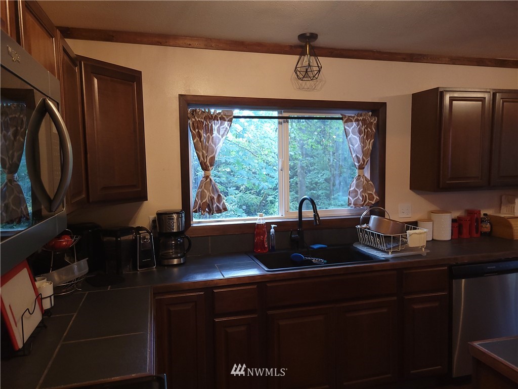 221 Cowlitz Road Winlock, WA 98596 - Photo 14 of 37 Gallery Image 14