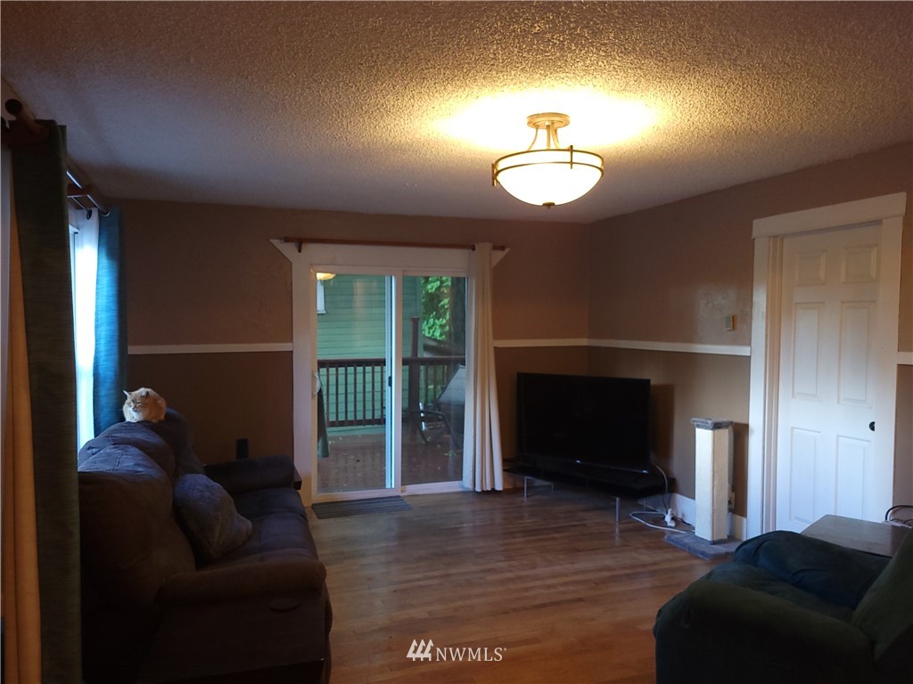 221 Cowlitz Road Winlock, WA 98596 - Photo 2 of 37 Gallery Image 2