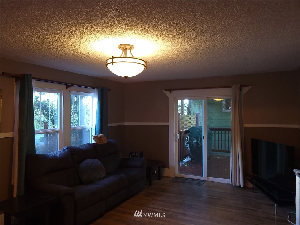 221 Cowlitz Road Winlock, WA 98596 - Photo 3 of 37 Gallery Image 3