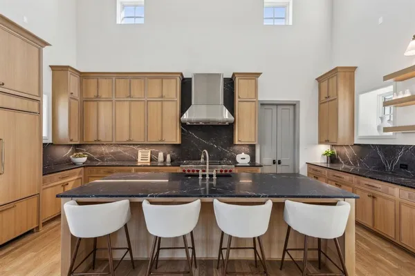 $2,999,997 | 10 Catalonia Drive, Westlake, TX 76262