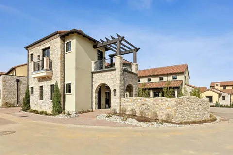 $2,999,997 | 10 Catalonia Drive, Westlake, TX 76262