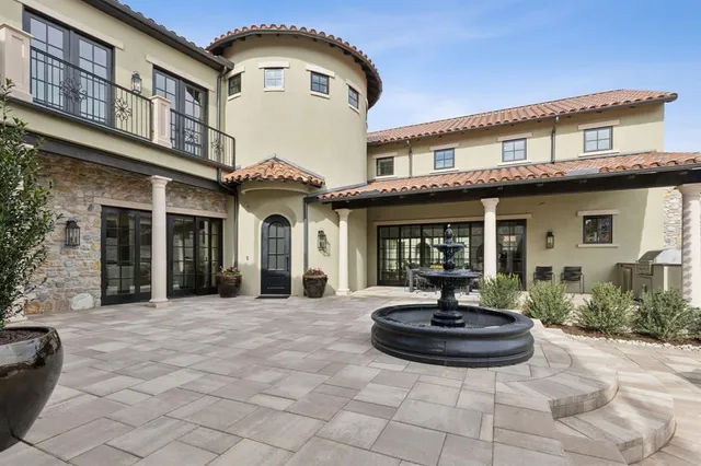 $2,999,997 | 10 Catalonia Drive, Westlake, TX 76262