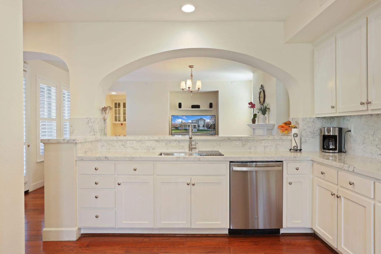 2736 Daisy Lane Tracy, CA 95377 - Photo 13 of 52
