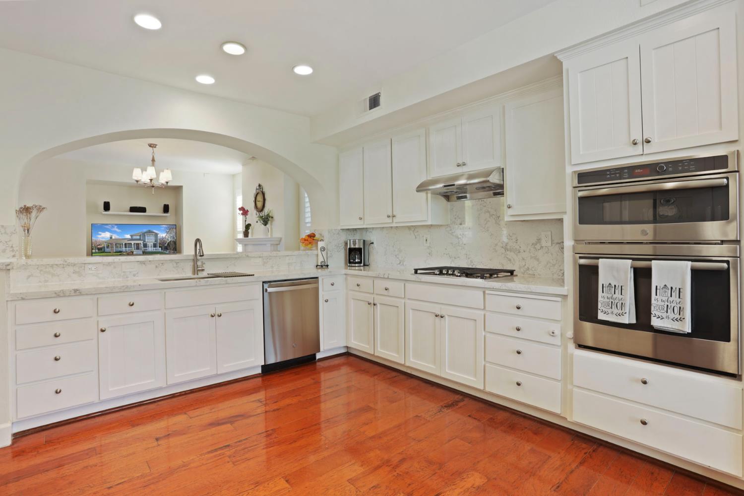 2736 Daisy Lane Tracy, CA 95377 - Photo 2 of 52