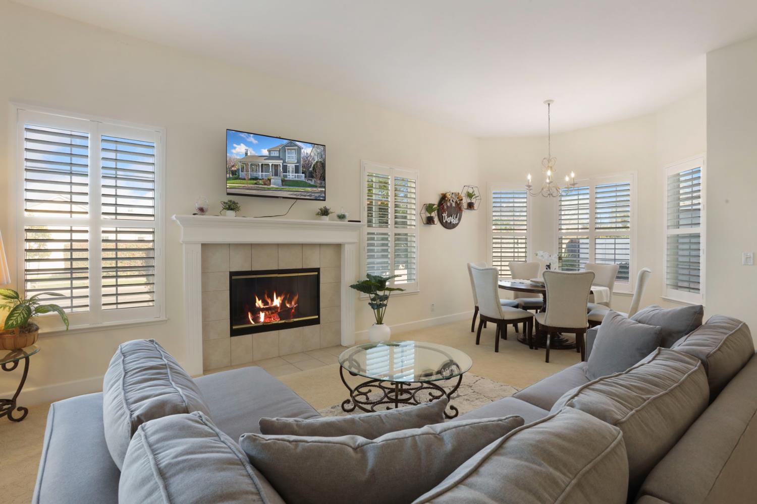 2736 Daisy Lane Tracy, CA 95377 - Photo 3 of 52