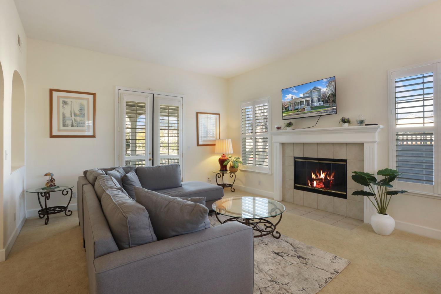 2736 Daisy Lane Tracy, CA 95377 - Photo 9 of 52