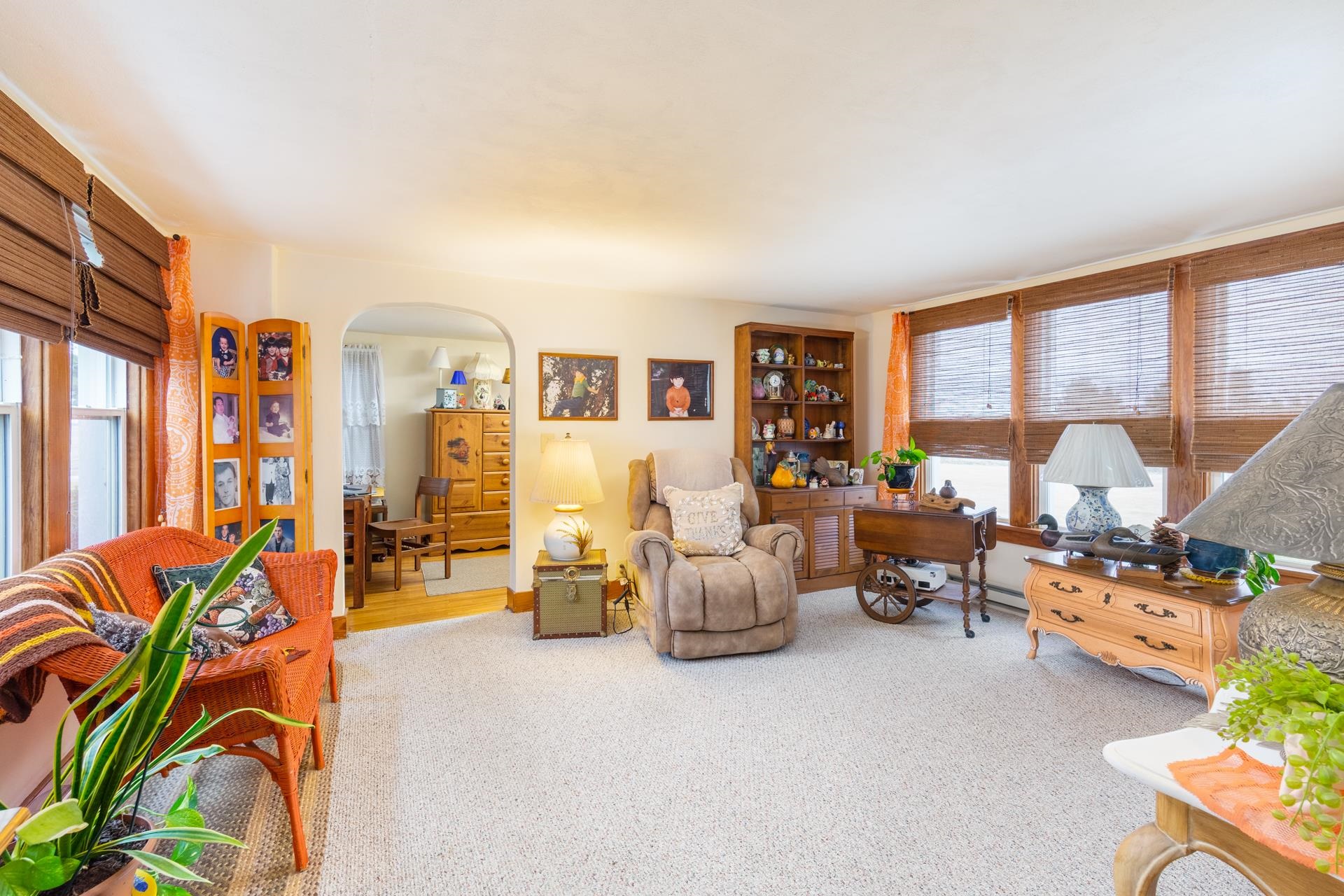 190 North 20th Road Peru, IL 61354 - Photo 20 of 45 a living room filled with furniture gym equipment and a large window