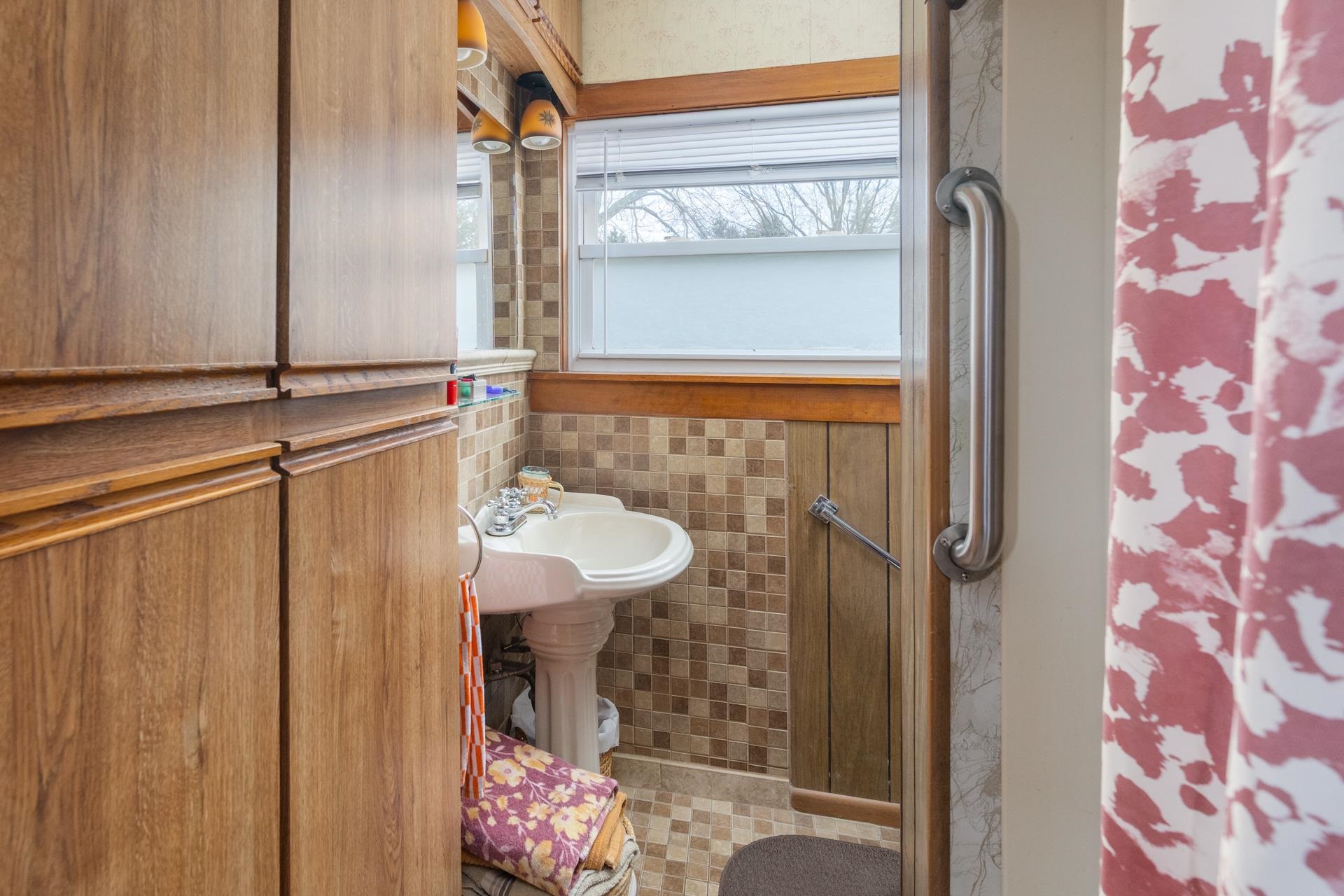 190 North 20th Road Peru, IL 61354 - Photo 29 of 45 a bathroom with a sink and mirror
