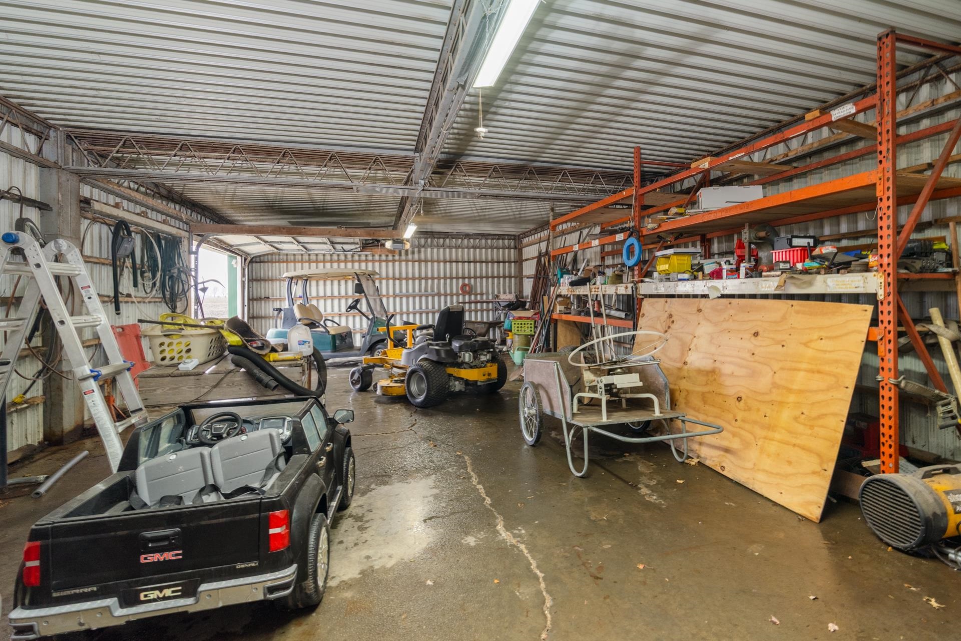 190 North 20th Road Peru, IL 61354 - Photo 42 of 45 a view of car garage
