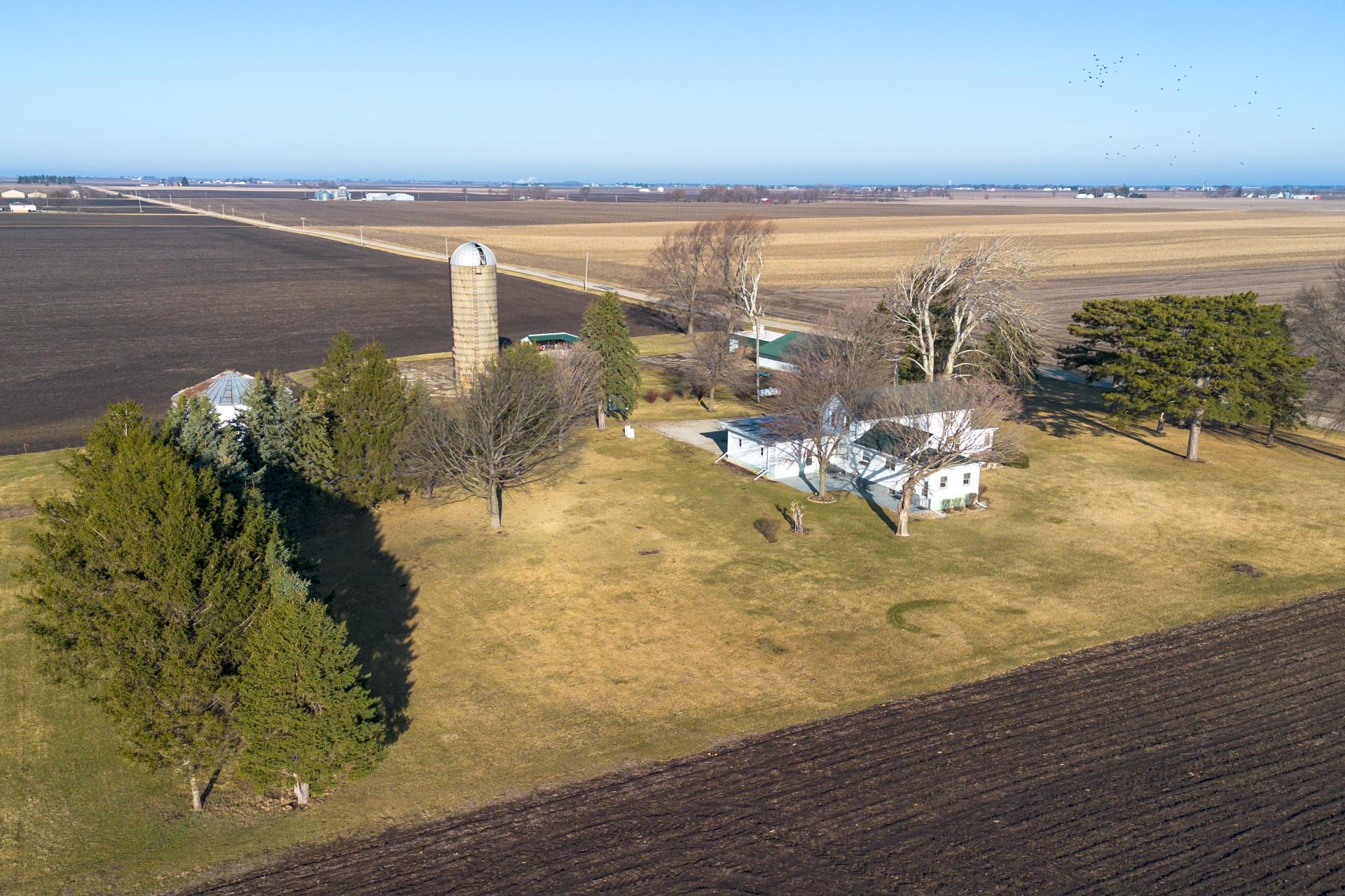190 North 20th Road Peru, IL 61354 - Photo 5 of 45 a view of lake view and ocean view