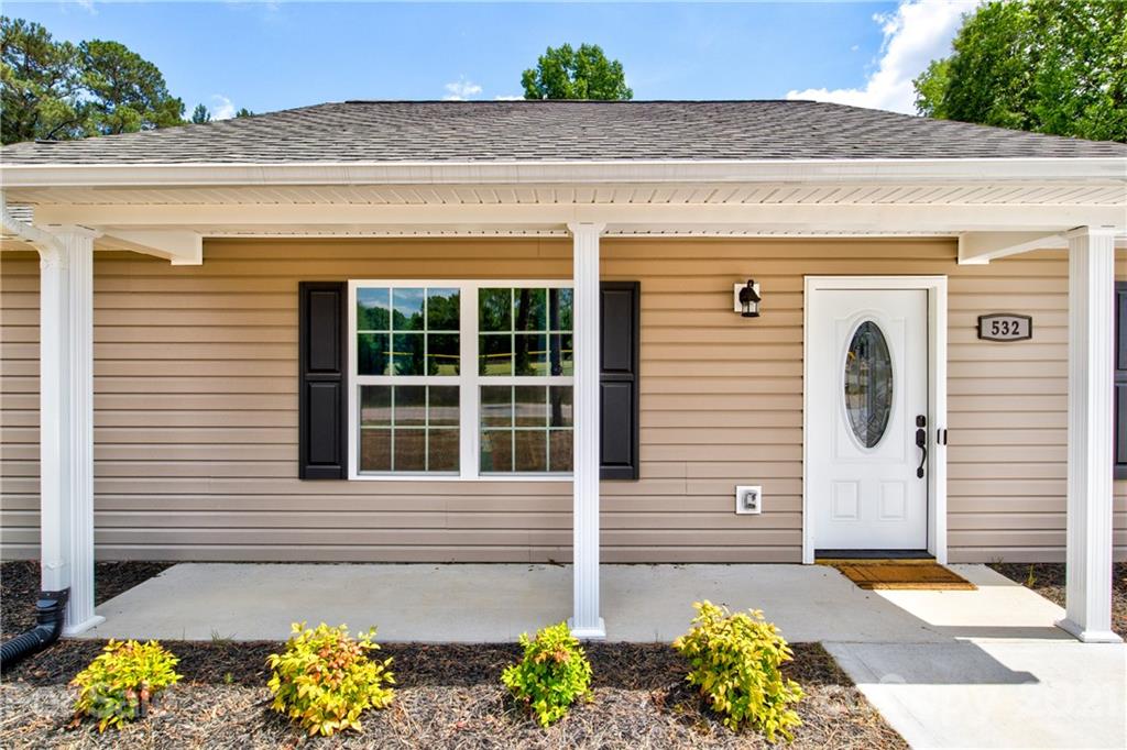 532 Edwards Road Fort Lawn, SC 29714 - Photo 4 of 26 Gallery Image 4